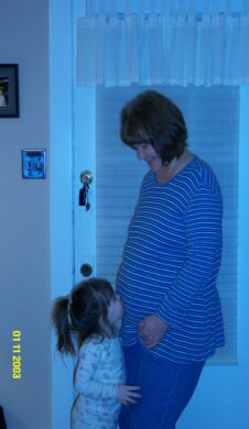 abbykissbelly.jpg